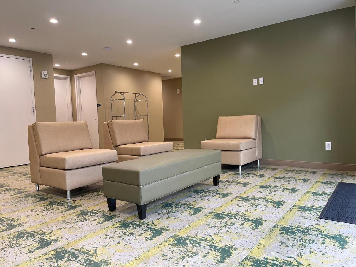 Super 8 By Wyndham Bronx Near Botanical Garden Hotel นิวยอร์ก ภายนอก รูปภาพ