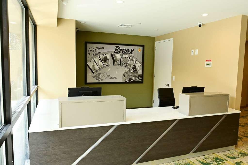 Super 8 By Wyndham Bronx Near Botanical Garden Hotel นิวยอร์ก ภายใน รูปภาพ